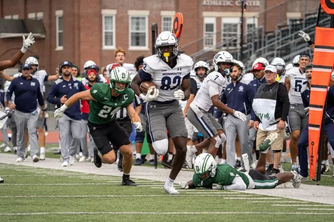 Monmouth Football Hosts Towson on Homecoming Weekend