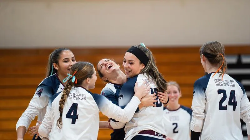 Volleyball Cruises Past Saint Elizabeth