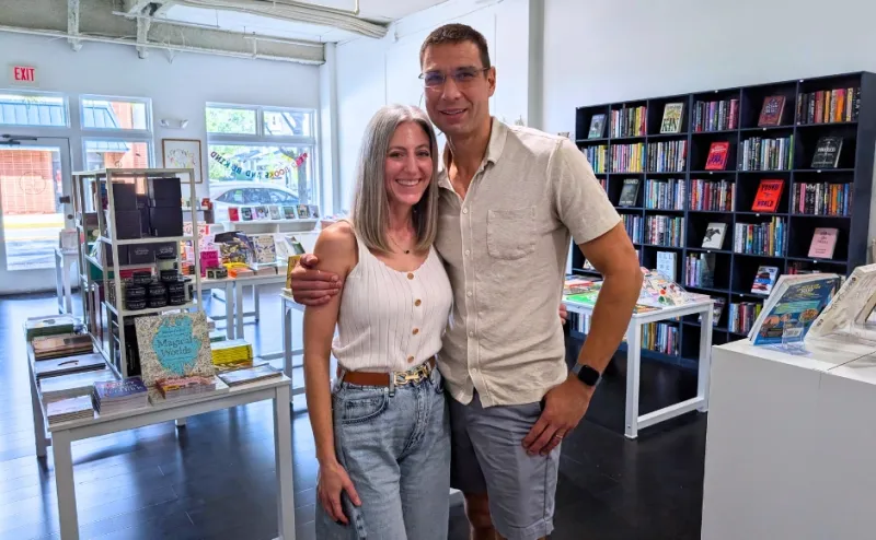 Collingswood Welcomes Cultura Books