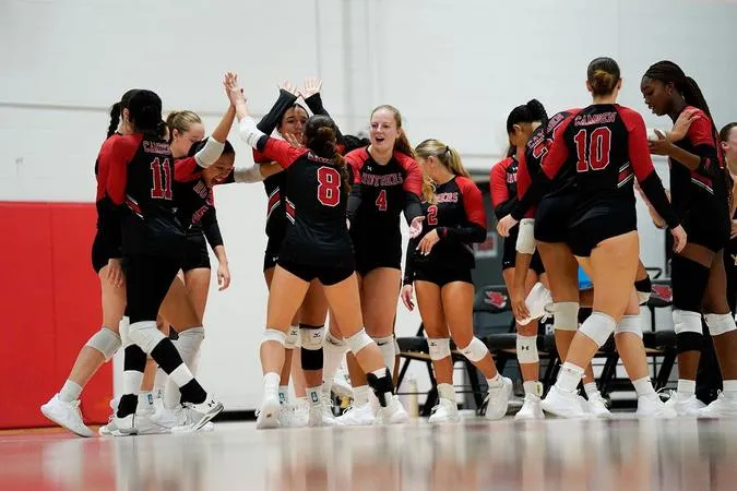Women's Volleyball sweeps Alvernia tri-match