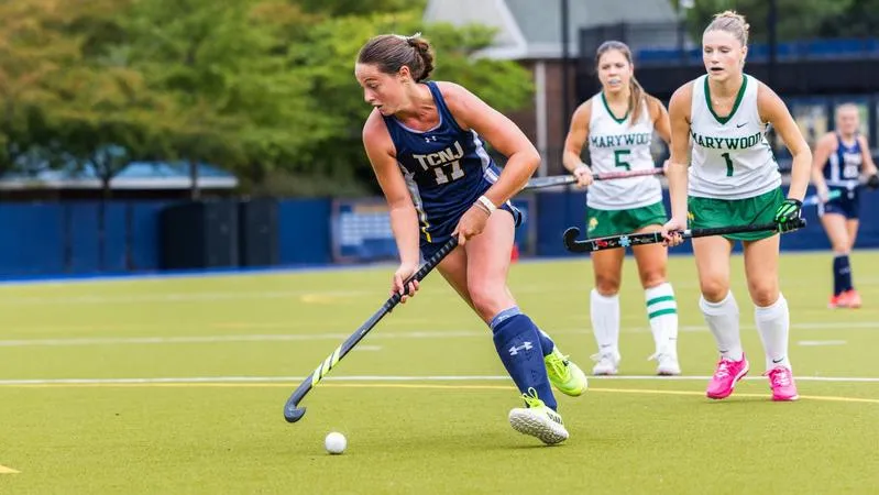 Gower, Field Hockey Claw Past Kean