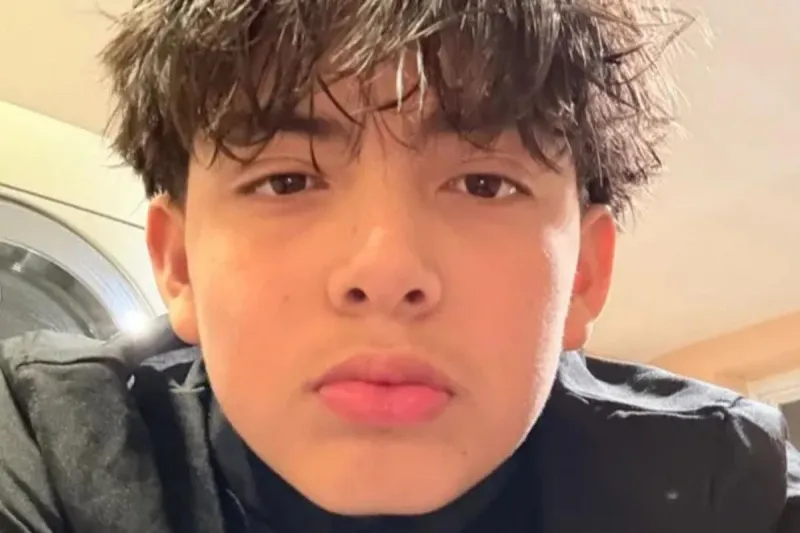 Mom defends NJ teen charged after SUV hit 6 teens