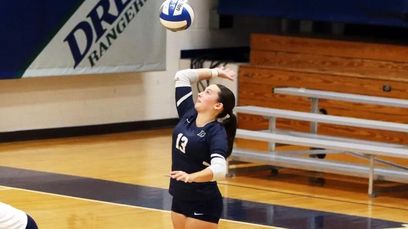 Women's Volleyball Stopped at No. 6 Juniata