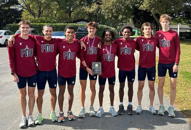 Men's Cross Country Headlines Knights With Second Place Finish at METS Invite