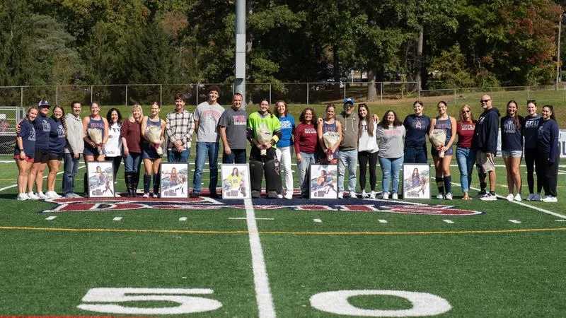 Field Hockey Celebrates Senior Day with a 4-1 Win