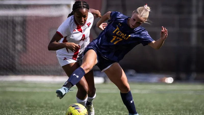 Scarlet Raiders Fall to TCNJ in Conference Play
