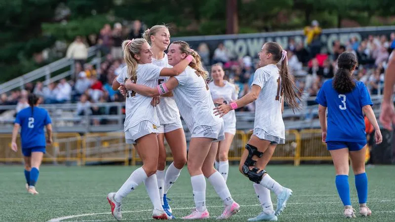Bozinis Nets the Lone Goal as #4 Women's Soccer Shuts Out New Paltz, 1-0, to Remain Unbeaten