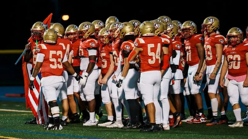 Smith Gaines Nearly 200 Total Yards, Lopez III Makes 13 Stops, Sprint Football Dropped by Navy