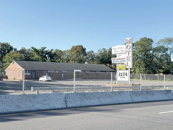 Split Vote Advances Holmdel Affordable Housing Plan Near Kohl's