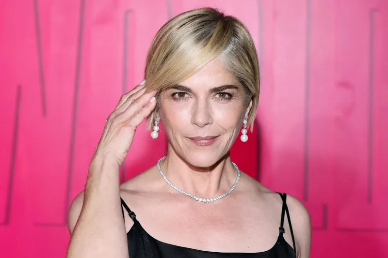 Selma Blair taken into custody after flight to New York