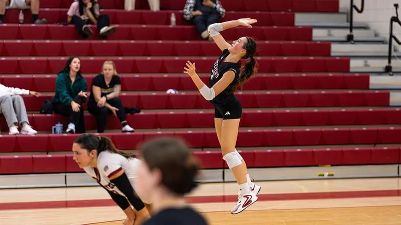 Women's Volleyball Sweeps DeSales For Sixth Straight Win