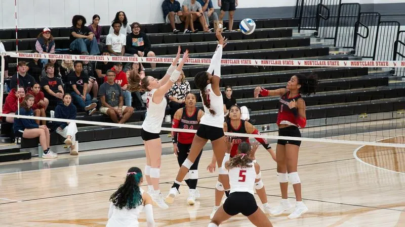 Volleyball Earns Big NJAC Sweep Against William Paterson