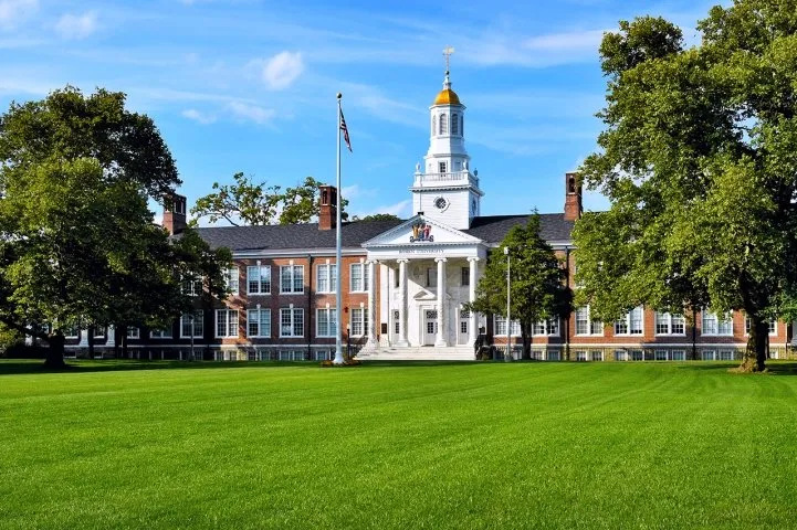 Provost Pophristic Discusses Dreamscape, Sexual Assault at Town Hall