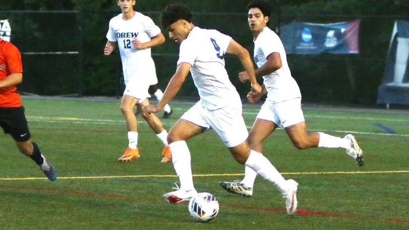 Men's Soccer Blanks Wilkes for Landmark Conference Win