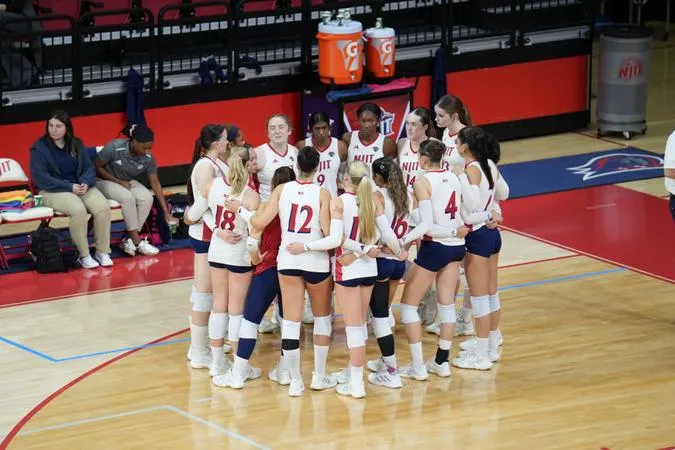 Highlanders Fall to Binghamton in Straight Sets Friday Night