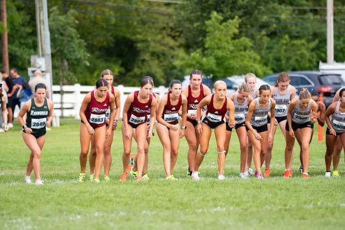Dischert Leads Pack for Women's Cross Country at Princeton Fall Classic