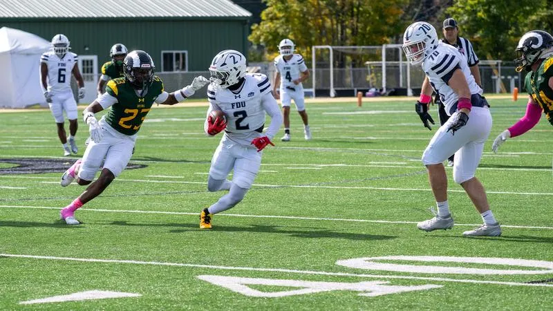 Football Falls to Misericordia on the Road 28-7