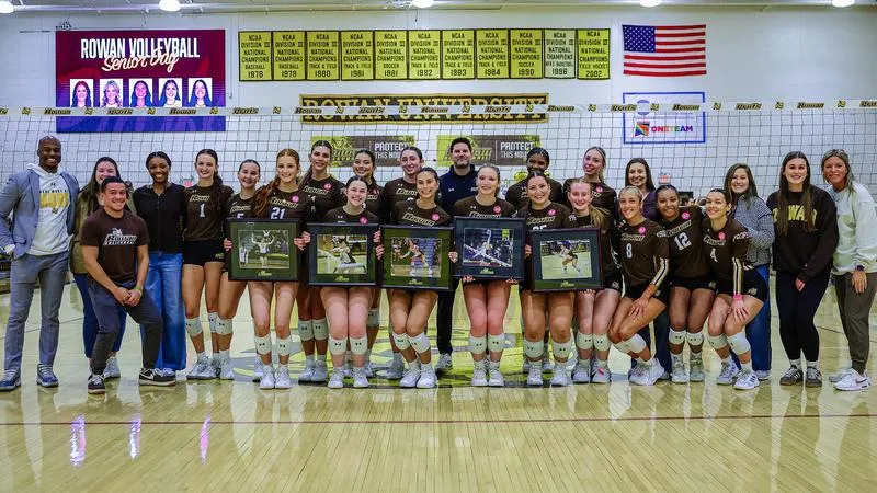 Volleyball Wins Program Record 17th Match in a Row and Celebrates Seniors in Tri-Match Sweep of Brooklyn and Salisbury