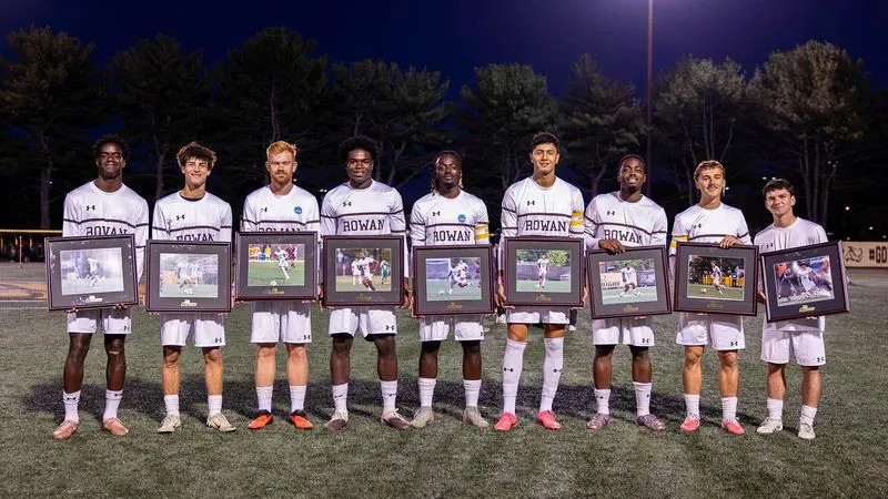 #3 Men's Soccer Celebrates Senior Day with 3-0 Win Over Kean