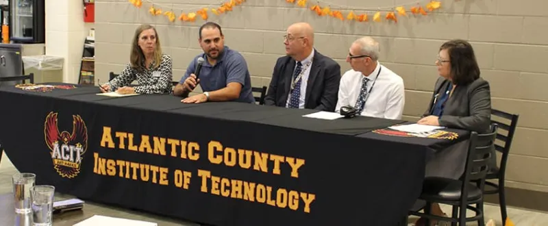 New Stockton-ACIT Partnership Creates Buzz About Bees
