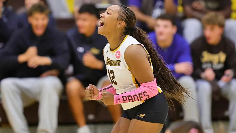 Volleyball Battles Past Kean, 3-1, as Win Streak Hits 18 in a Row