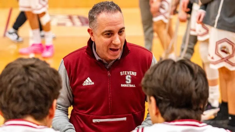 Men's Basketball Unanimous MAC Freedom Preseason Favorites