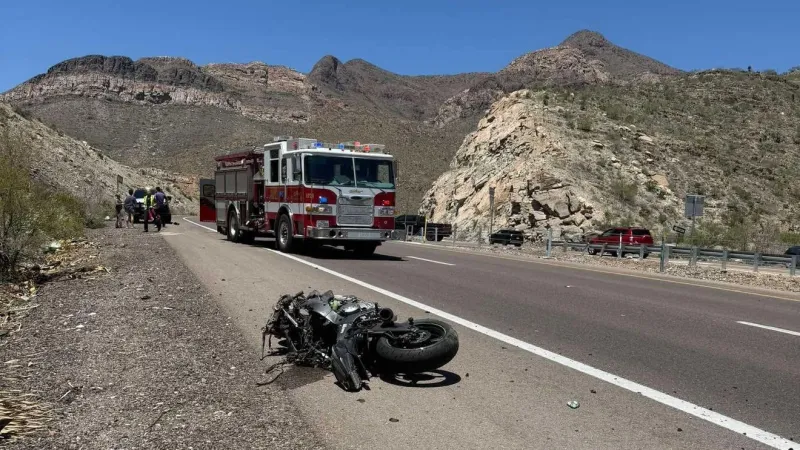 Collision closes eastbound lanes of Loop 375 at Transmountain