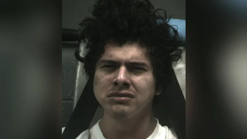Hung jury forces mistrial in case of man accused of carrying assault rifle near schools