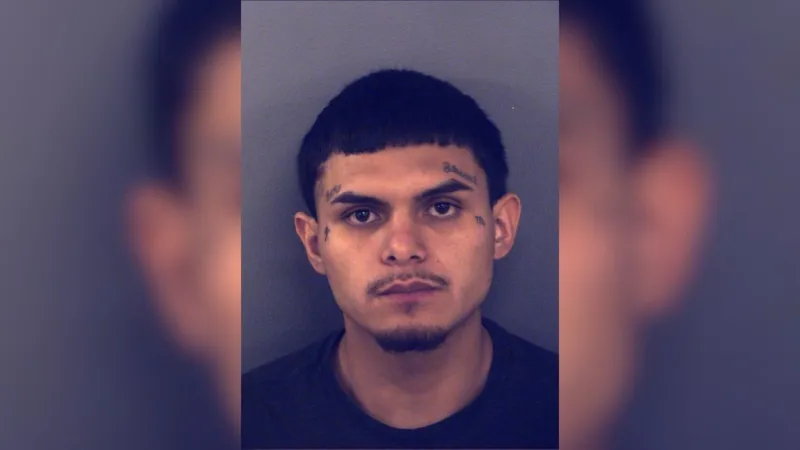 El Paso County sheriff's deputies capture Fabens man sought on aggravated robbery charge