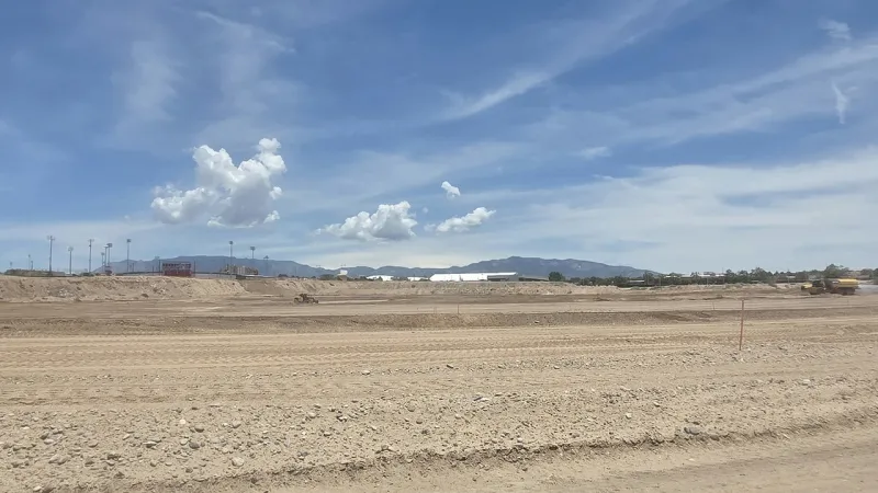 Lobo Crossing launches with celebratory groundbreaking