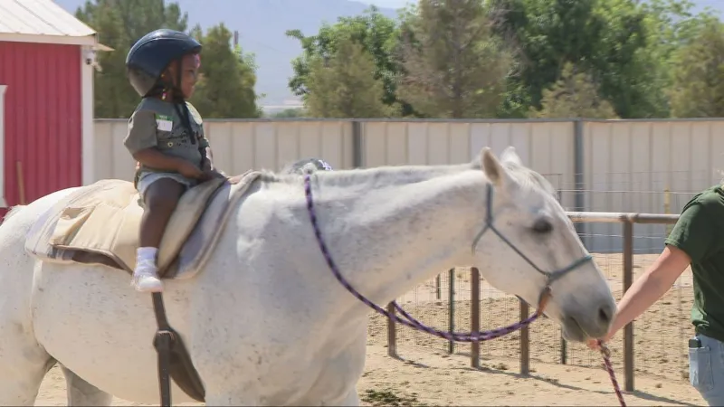 School Spotlight: Summer campers enjoy therapeutic riding experience in El Paso