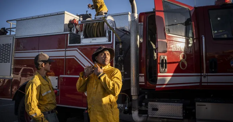 Firefighters battling blaze in Santa Fe National Forest north of Caada de los Alamos