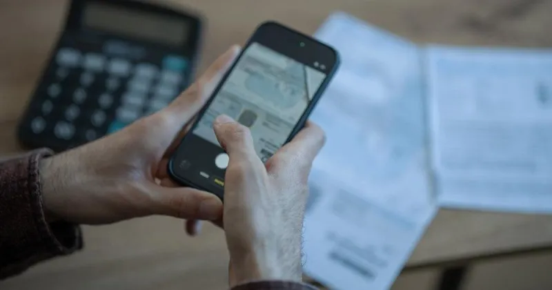 How to automate expense management with AI