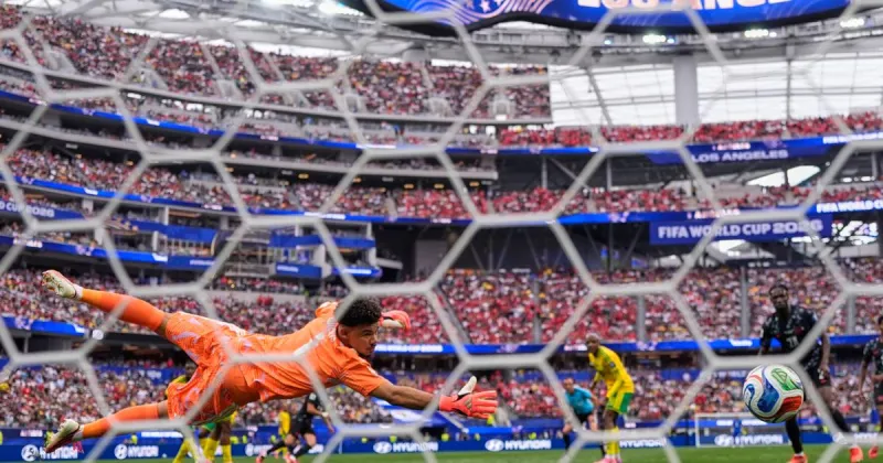 Canada beats South Africa 1-0 in World Cup's first knockout match on Stephen Eustquio's late goal