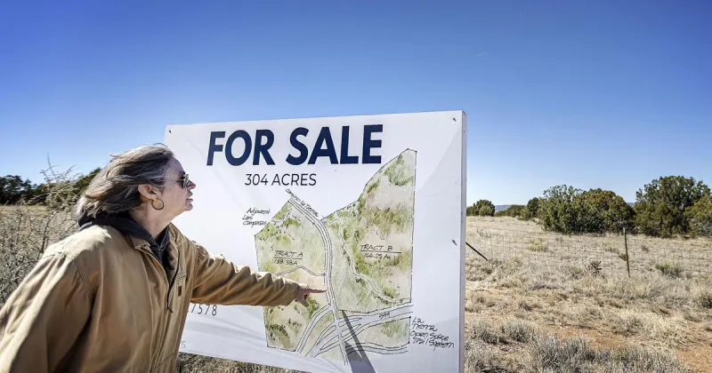 Santa Fe County commissioners shoot down controversial housing plan by La Tierra trails