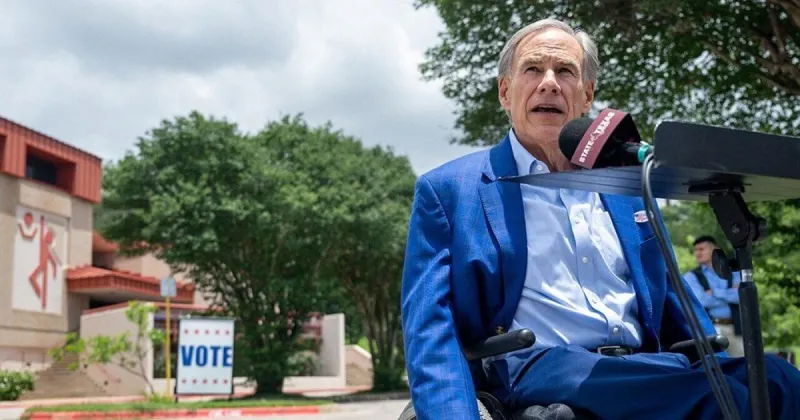 Here's how the Texas secretary of state's resignation could complicate the midterm elections