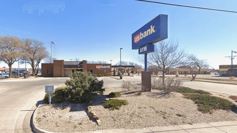 Clovis police investigating bank robbery, suspect leaves clothing behind