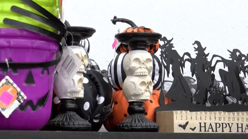 El Paso libraries to host free Summerween spooky luau with costumes, food trucks, prizes