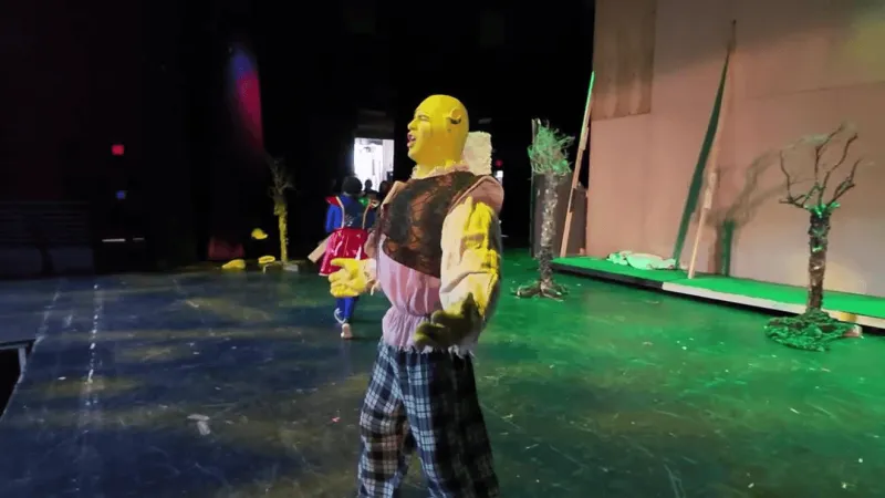 El Paso ISD students stage free "Shrek The Musical" with an all-student cast and crew
