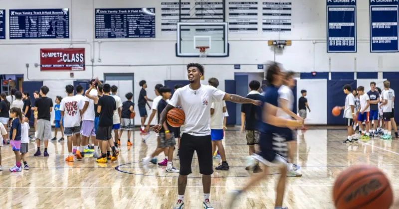 Former UNM hoops star Dent makes splash at Northern New Mexico basketball camps