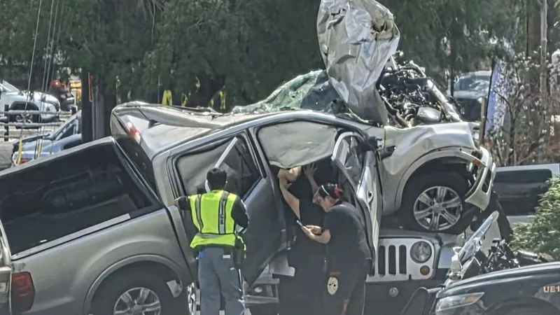 Six taken to hospital after crash at Joe Battle North and Montwood