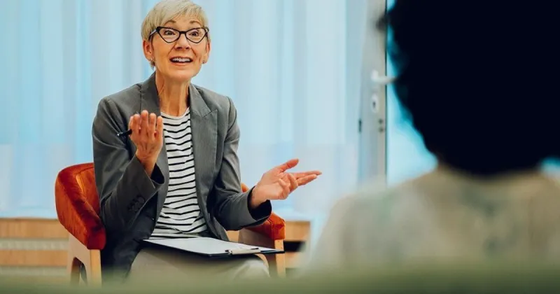 13 questions that lead to breakthroughs in therapy