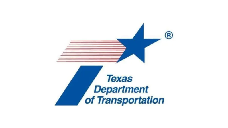 Crash closes eastbound I-40 near Coulter Street; drivers can re-enter at Bell Street ramp