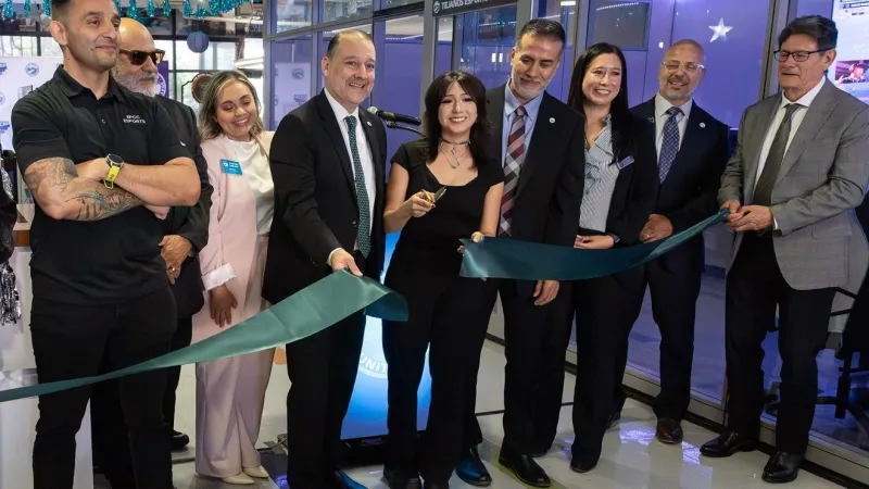 El Paso Community College unveils videogame center for esports team