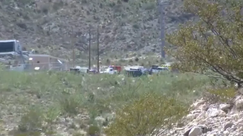 El Paso Fire Department, Border Patrol rescue injured hiker from Franklin Mountains