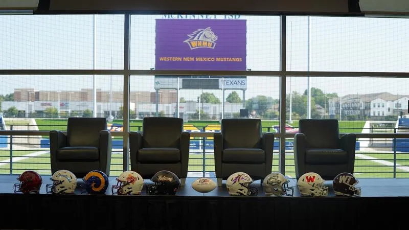 Football Selected Ninth in LSC Preseason Poll; Gonzalez and Zentner Named Players to Watch