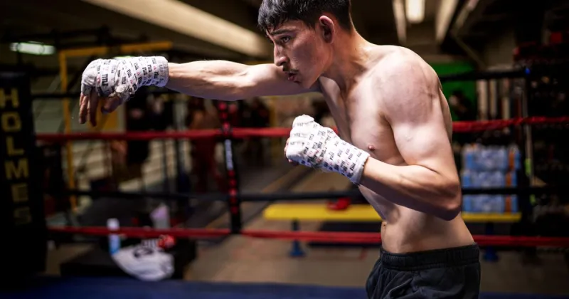 Santa Fe boxer Pion to spar with world champion