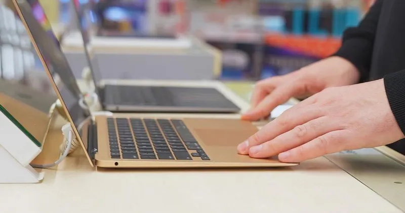 The back-to-school shopping money strategy wealthier parents are turning to