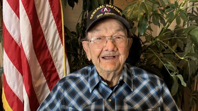 World War II veteran in Amarillo seeks 100 cards for 100th birthday