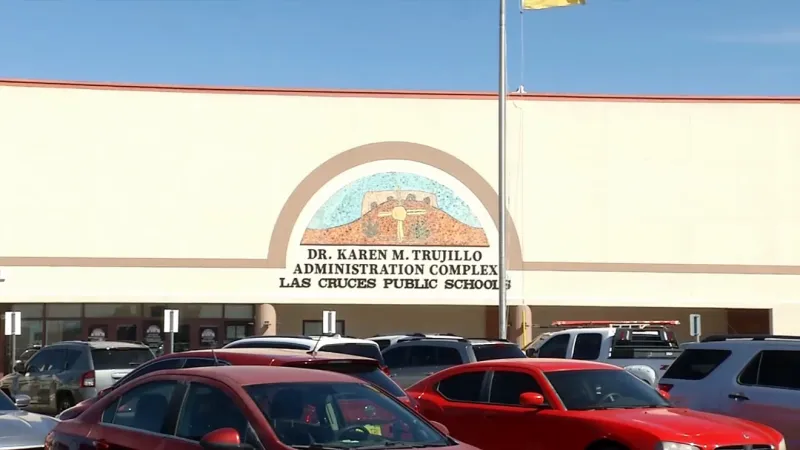 Las Cruces Public Schools plans first grades 6-12 campus by merging two Mesilla schools